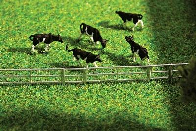 Faller Fence System for Stalls & Open Stable Farm N Scale Model Railroad Accessory #272408