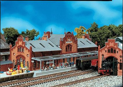 Town Station ''neustadt'' - Z-scale (fal282710) Faller Z Scale Model 