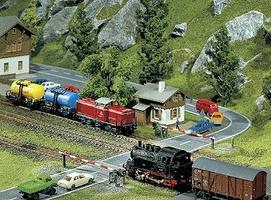 Faller Grade Crossing Kit Z Scale Model Train Track Accessory #282730 Faller Grade Crossing Kit Z Scale Model Train Track Accessory #282730