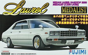 Fujimi Nissan Laurel 2000 Medalist 4-Door Car Plastic Model Car Vehicle Kit 1/24 Scale #3860
