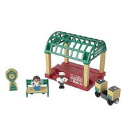 Fisher-Price T&F Wood Knapford Station Fisher-Price T&F Wood Knapford Station