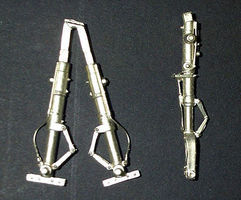 G-Factor Messerschmitt Me262 White Bronze Landing Gear Plastic Model Aircraft Parts 1/32 #32014 G-Factor Messerschmitt Me262 White Bronze Landing Gear Plastic Model Aircraft Parts 1/32 #32014