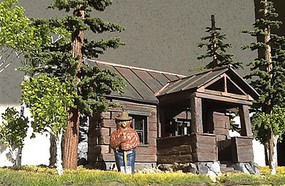 Grand-Central Smokey Bear Cabin Assembled