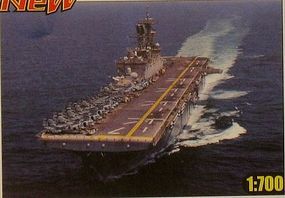 HobbyBoss USS IWO Jima LHD-7 Plastic Model Military Ship Kit 1/700 Scale #83408