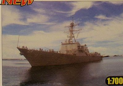 HobbyBoss USS Momsen DDG-92 Plastic Model Military Ship 1/700 Scale #83413