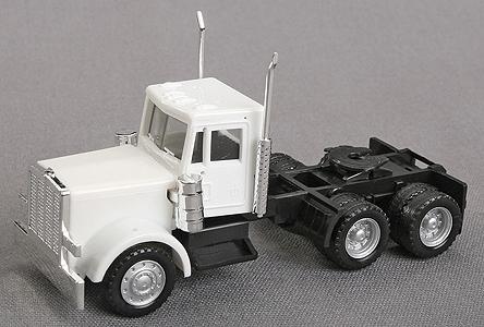 Herpa Peterbilt 3-Axle Conventional w/New Grille - Unpainted HO Scale Model Railroad Vehicle #15284