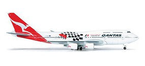 Herpa Boeing 747-400 Qantas 1/500 Scale Herpa Boeing 747-400 Qantas 1/500 Scale