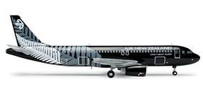 Herpa Airbus 320 Air New Zealand Diecast Model Airplane 1/200 Scale #554367 Herpa Airbus 320 Air New Zealand Diecast Model Airplane 1/200 Scale #554367