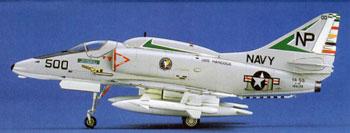 Hasegawa B09 A-4E/F Skyhawk 1/72 Scale Kit 