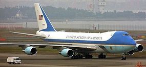 Hasegawa VC25A Air Force One Presidential Aircraft Plastic Model Airplane Kit 1/200 Scale #10805 Hasegawa VC25A Air Force One Presidential Aircraft Plastic Model Airplane Kit 1/200 Scale #10805