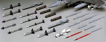 #35009 HASEGAWA U.S./NATO/ MISSILES SPARROW, PENGUIN, SLAM BOMBS & LAUNCHERS 