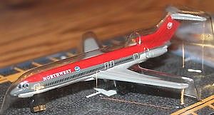 Hot-Wings B727 Northwest Airlines Airliner (Re-Issue) Diecast Model Airplane Misc Scale #15112