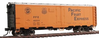 Intermountain R-40-23 Steel Ice Reefer Pacific Fruit Express HO Scale Model Train Freight Car #45537