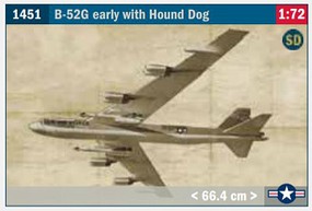 Italeri B52G Stratofortress w/Hound Dog Missiles Plastic Model Airplane Kit 1/72 Scale #551451