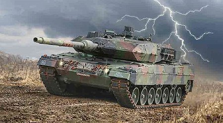 Italeri Leopard 2A6 German Tank Plastic Model Military Vehicle Kit 1/35 Scale #556567