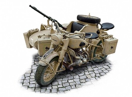 Italeri BMW R75 German Military Motorcyle Plastic Model Military Vehicle Kit 1/9 Scale #7403s