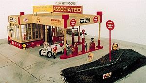 JL Brownies Northside Service Station Model Railroad Building Kit HO Scale #341