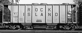 Pullman-Standard PS-2 2-Bay Covered Hopper - Ready to Run Rock Island #7587 (Built 1956, New in Service, Alkali Resisting Light Gray)