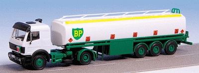 Kibri Mercedes Benz Semi Tractor w/ BP Tanker Kit HO Scale Model Vehicle Kit #14670