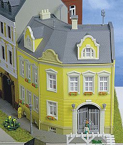 Kibri Sachsenplatz Townhouse Kit HO Scale Model Railroad Building #38388