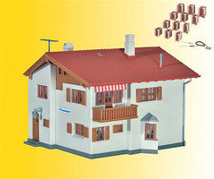 Casanna House with LED Lighting Starter Set HO Scale Model Railroad Building Kit #48816