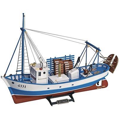 Latina 1/35 Mare Nostrum Wooden Fishing Trawler Kit