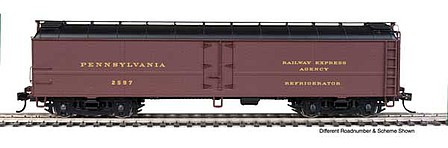 Life-Like-Proto 50 Pennsylvania Class R50b Express Reefer Pennsylvania Railroad #2600 (Summer 1945 Scheme; Tuscan, black, Dulux Gold)
