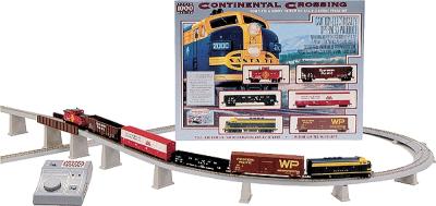 Life-Like PROTO PROTO 1000 Continental Crossing Diesel Freight w/Power 