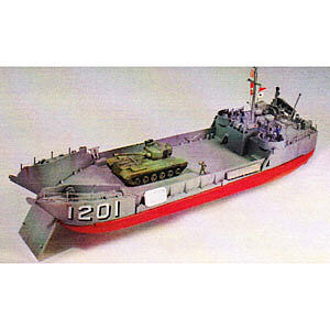 Lindberg L.C.T. Landing Craft Tank Boat Plastic Model Military Ship Kit 1/125 Scale #70867