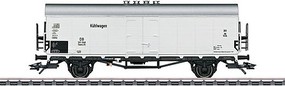 Marklin Type Tnoms 35 Refrigerator Car 3-Rail Ready to Run German Federal Railroad DB (Era III 1960s, white, silver)