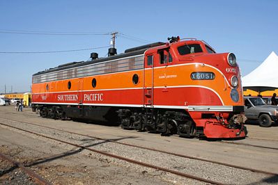 Marklin EMD E9A Southern Pacific #6049 Z Scale Model Train Diesel Locomotive #88628