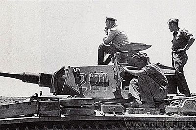 Master-Box WWII Rommel & German Tank Crew DAK (6) Plastic Model Military Figure 1/35 Scale #3561