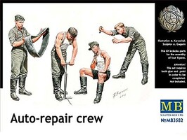 WWII German Auto-Repair Crew (4) Plastic Model Military Figure 1/35 Scale #3582