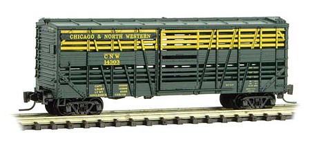 Micro-Trains 40 Despatch Stock Car - Ready to Run Chicago & North Western 14303 (green, yellow) - Z-Scale