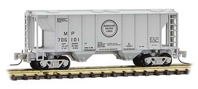 PS-2 70-Ton 2-Bay Covered Hopper - Ready to Run Missouri Pacific 706101 (gray, black, Buzz Saw Logo) - Z-Scale