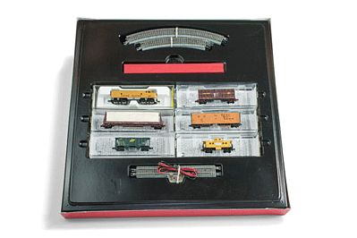Micro-Trains Desk Top Diesel Freight Train Set Union Pacific Z Scale Model Train Set #99403010