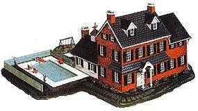 Two-Story Mansion with Pool Kit N Scale Model Railroad Building #1514