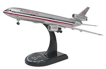 Model-Power 1/400 DC-10-30 American Airlines