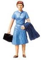 Merten Woman with Bag & Coat Over Arm Model Railroad Figure G Scale #19 Merten Woman with Bag & Coat Over Arm Model Railroad Figure G Scale #19