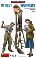 Mini-Art Street Workers w/lamppost + Ladder 1-35