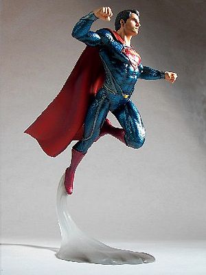 DC Collectibles SUPERMAN #NEW Man Of Steel Superman: Moebius 8.5" Statue 