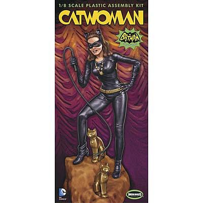 Moebius 1966 Catwoman Plastic Model Celebrity Kit 1/8 Scale #952