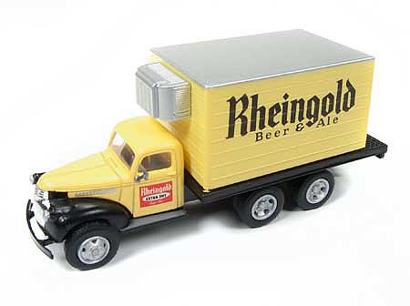 Classic-Metal-Works 1941-1946 Refrigerated Chevy Box Truck Rhiengold Beer HO Scale Model Railroad Vehicle #30505