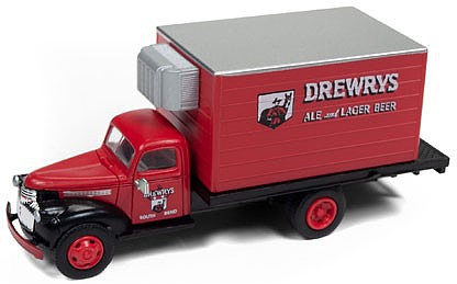 Classic-Metal-Works 1941-1946 Refrigerated Chevy Box Truck Drewrys Beer HO Scale Model Railroad Vehicle #30518