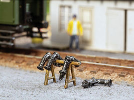 Noch Steam Heater Coupler Set HO Scale Model Railroad Trackside Accessory #13623 Noch Steam Heater Coupler Set HO Scale Model Railroad Trackside Accessory #13623