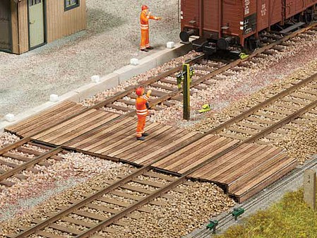 Noch Level Crossing (5) O Scale Model Railroad Trackside Accessory #67104