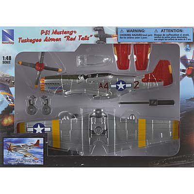 New-Ray 1/48 P-51 Mustang Tuskegee Airmen Red Tails