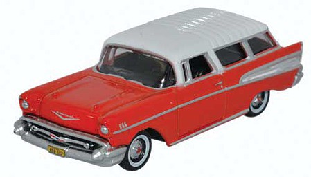 Oxford 1957 Chevrolet Nomad 2 Door Station Wagon - Assembled Red, White