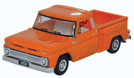 Oxford 1965 Chevrolet Stepside Pickup Truck - Assembled Orange