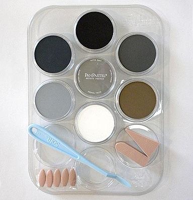 Panpastel Grays, Grime & Soot Color Kit (7 Color, Tray, Tools) Hobby and Model Paint Pigment Set #30702